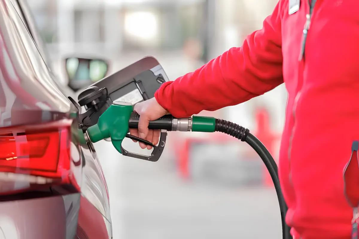 Mais etanol na gasolina pode trazer problemas para carros e motos? Veja quem deve se preocupar