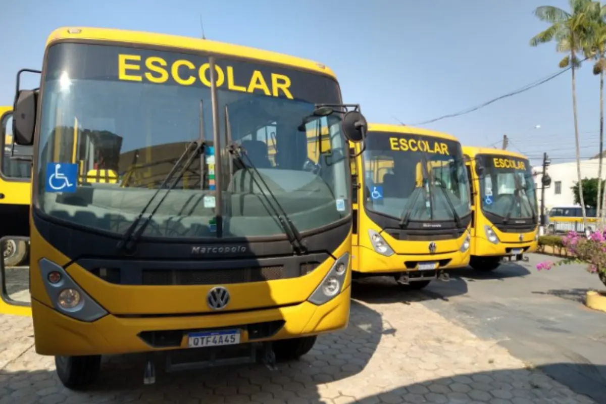 Falta de combustível em ônibus escolares deixa alunos sem aulas por quase 10 dias em Porto Velho