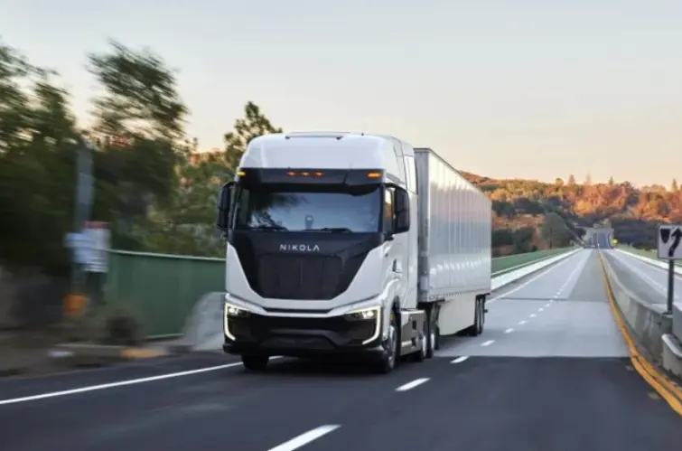 Motoristas são multados nos EUA por não falar inglês após ordem de Trump