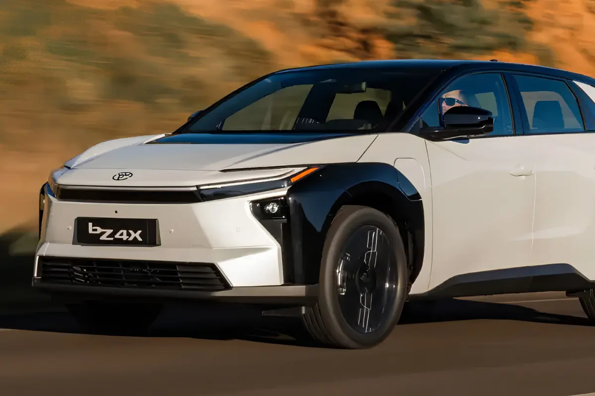 Toyota lança primeiro carro 100% elétrico no Brasil e inicia vendas do novo bZ4X