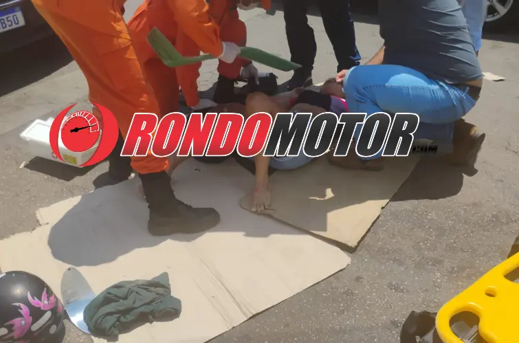 Passageira de moto sofre fratura exposta em acidente na Avenida Rio de Janeiro em Porto Velho