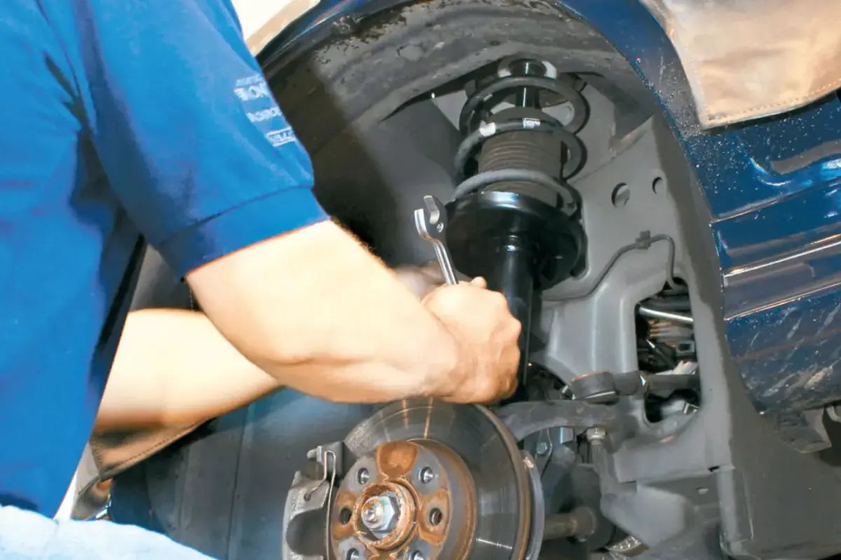 Carro quicando? Saiba identificar os principais sinais de problemas na suspensão