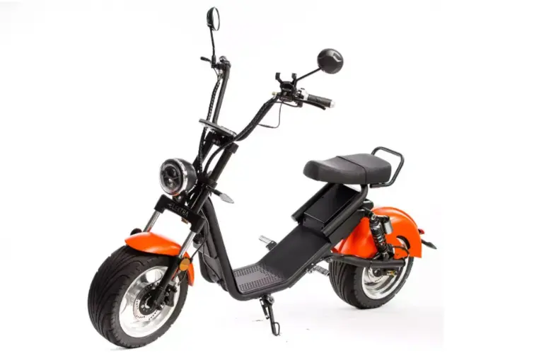 Ciclomotores e motos elétricas precisam ser registrados até 2025