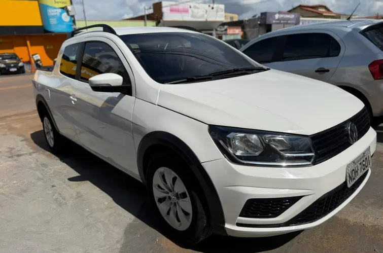 Saveiro Trendline 1.6 2017 com cabine dupla e apenas 100 mil km é destaque na Rafael Veículos