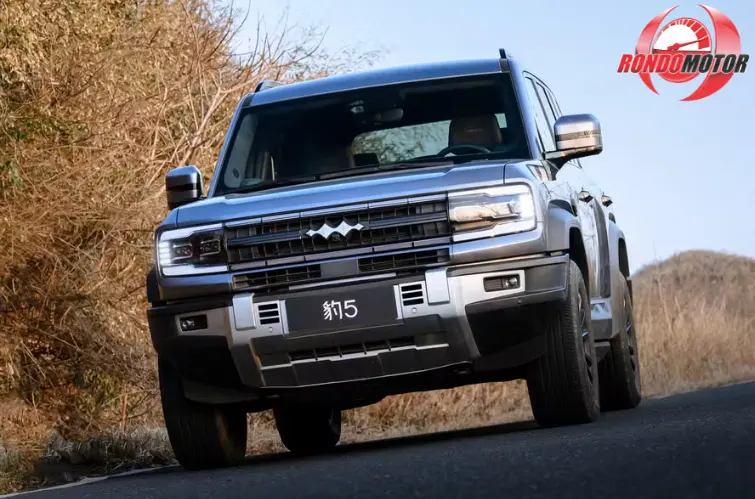 Denza, marca de luxo da BYD, chega ao Brasil em outubro com SUV e sedã sofisticado