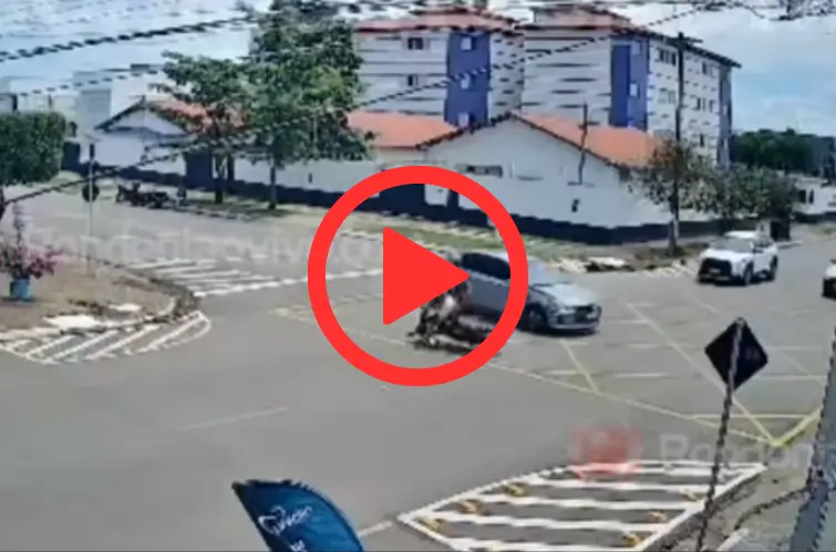 Genro e sogra sofrem ferimentos após mulher em carro provocar grave acidente em Porto Velho