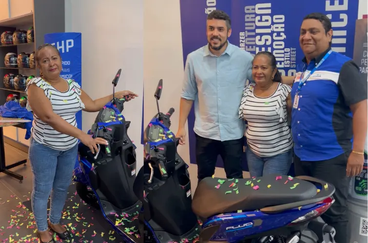 Bingool Motos entrega motocicleta Yamaha Fluo 0 km sorteada em campanha do Consórcio Yamaha