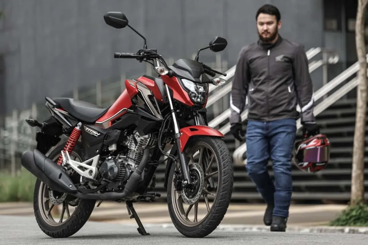 Move Brasil oferece financiamento facilitado para motos Honda usadas por profissionais de trabalho