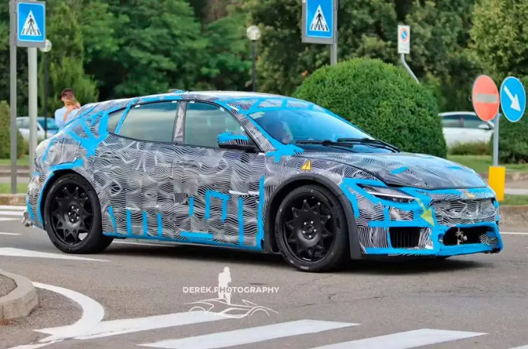 Ferrari Luce será o nome do primeiro elétrico da marca; veja os detalhes