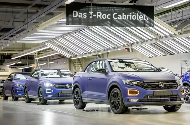 Volkswagen negocia transformar fábrica na Alemanha para produção de equipamentos militares