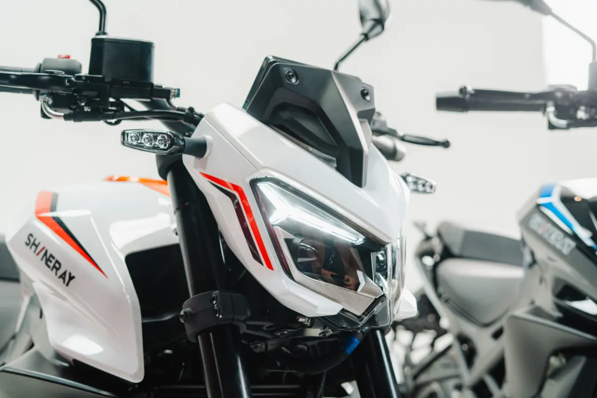 Motos Shineray poluem até 18 vezes mais que o permitido no Brasil, apontam testes