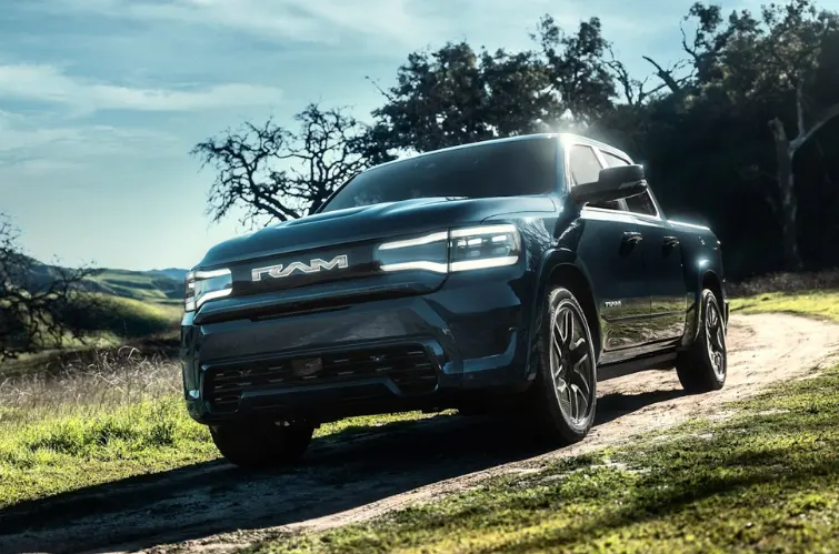 Ram abandona projeto de caminhonete totalmente elétrica