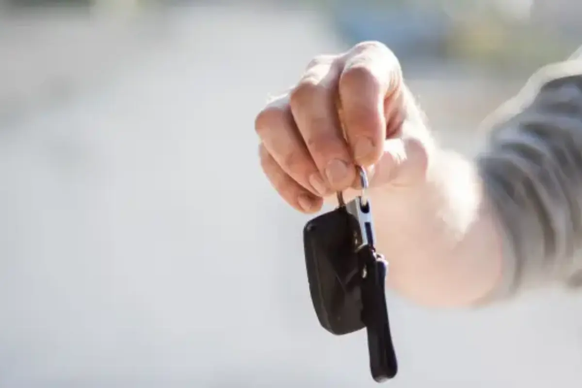Venda de carro pelo app CNH do Brasil pode ser feita digitalmente; veja como funciona
