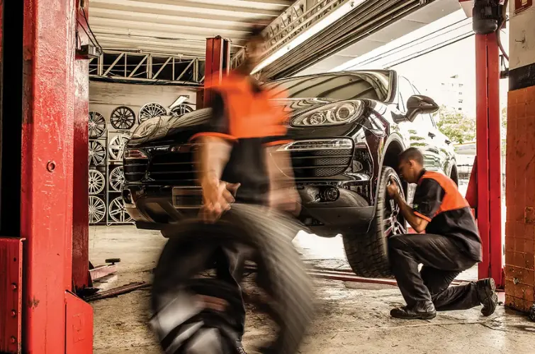 Quadrilha que aplicava golpe da troca de pneu faturou R$ 600 mil no Distrito Federal