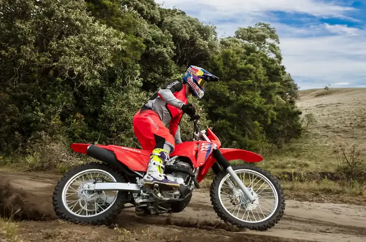 Nova Honda CRF 300F chega à Mastter Moto em Porto Velho com mais performance