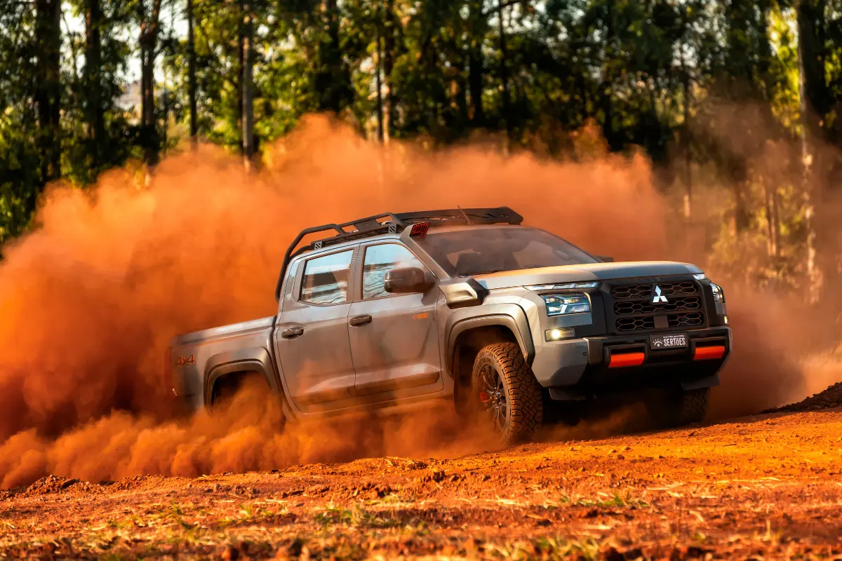 Mitsubishi Triton ganha série especial em homenagem ao Rally dos Sertões