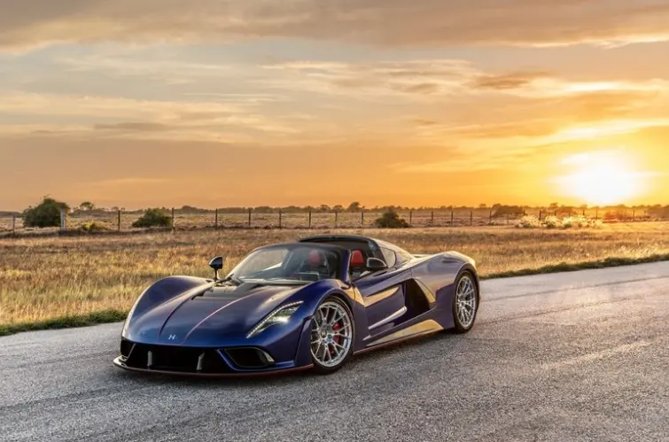 Hennessey Venom F5 de 1.800 cv vai a leilão e pode alcançar valor milionário