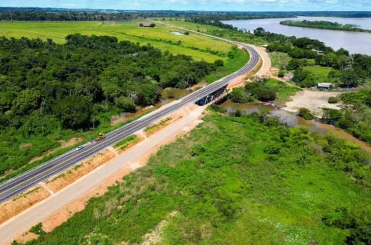 Ponte histórica da Madeira-Mamoré volta a ser utilizada na BR-425 durante manutenção