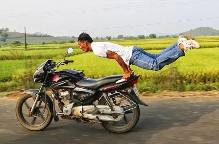 Mais da metade dos donos de motos no Brasil não tem CNH, e governo quer mudar regra para facilitar acesso
