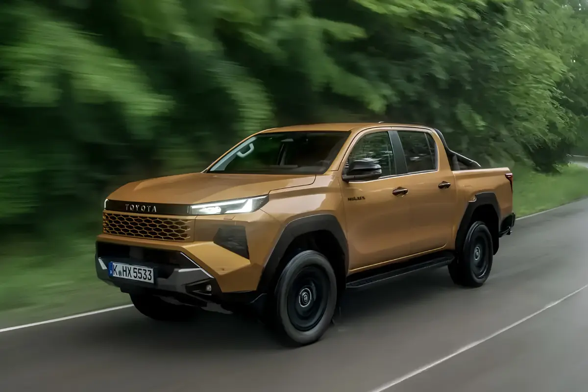 Nova Toyota Hilux híbrida 2026 já roda em testes e tem chegada ao Brasil prevista para 2027