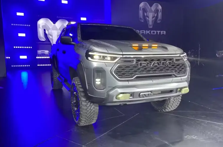 Ram Dakota volta repaginada e mira o topo das picapes médias no Brasil