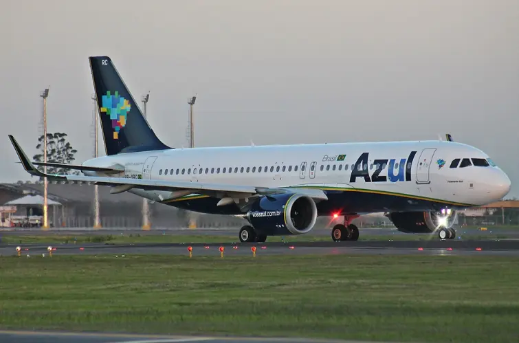 Azul cancela 12 voos em Rondônia sem aviso e deixa passageiros sem alternativas