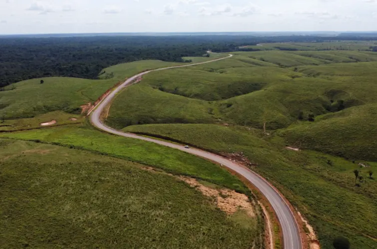  Governo de Rondônia conclui 84 km de pavimentação na RO-370, no Cone Sul