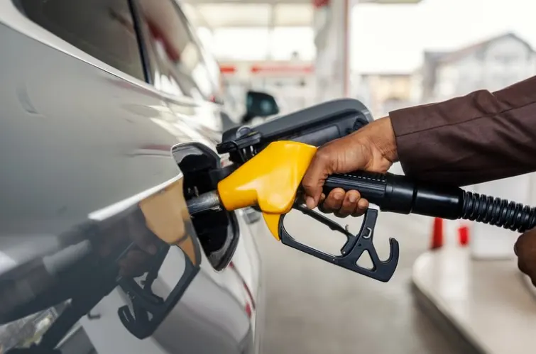 Etanol perde vantagem e só compensa em um estado no início de 2026