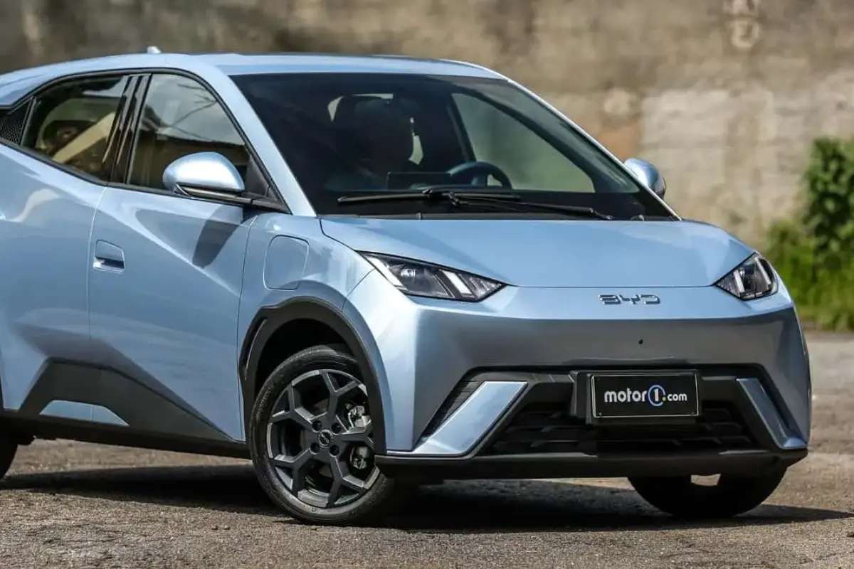 Fiat Strada lidera vendas na primeira quinzena de setembro; Dolphin Mini fica em terceiro