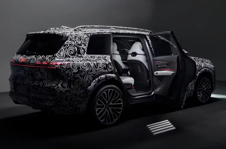 Audi Q9 surge pela primeira vez e promete ser o SUV mais luxuoso da marca