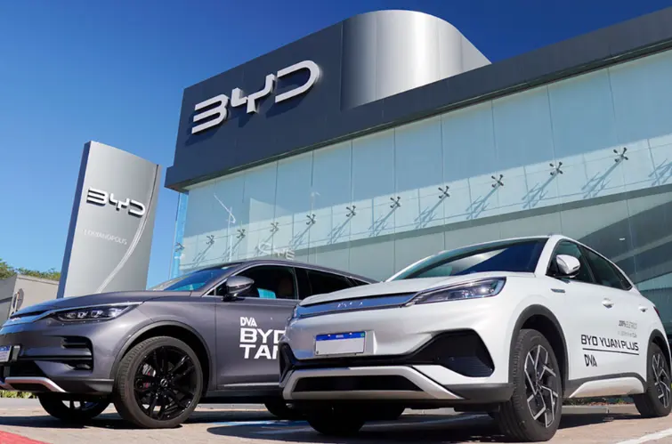 BYD estuda fábrica de 600 mil carros por ano e mira liderança no mercado brasileiro