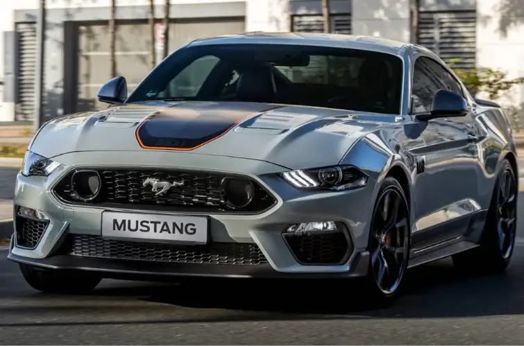 Ford convoca recall de Mustang 2021 e 2022 por falha na bomba de combustível