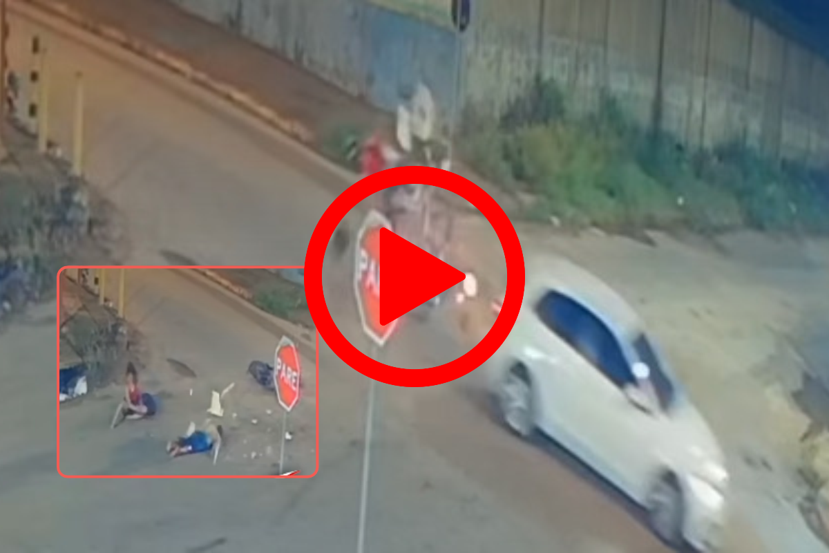 Vídeo mostra colisão entre motocicleta e carro que deixa duas pessoas feridas na zona Leste