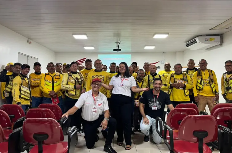 Mastter Moto promove ação de conscientização com mototaxistas em Porto Velho