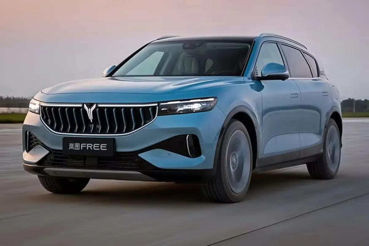 DFM chega ao Brasil com plano de 11 carros e busca parceria para produzir no país