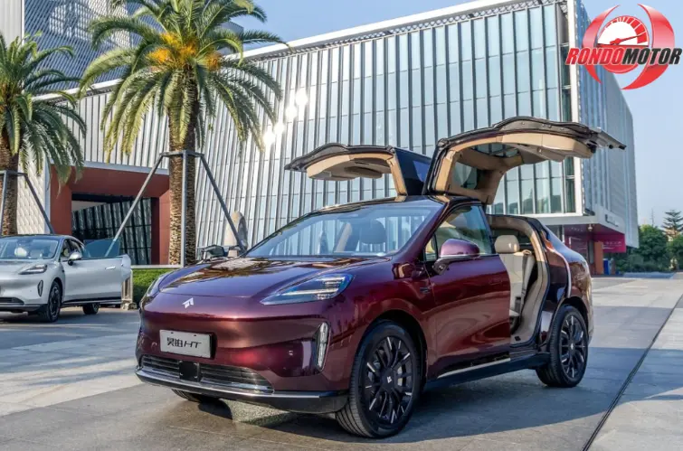 GAC Hyptec HT: o “Tesla chinês” com portas de gaivota chega ao Brasil por até R$ 350 mil
