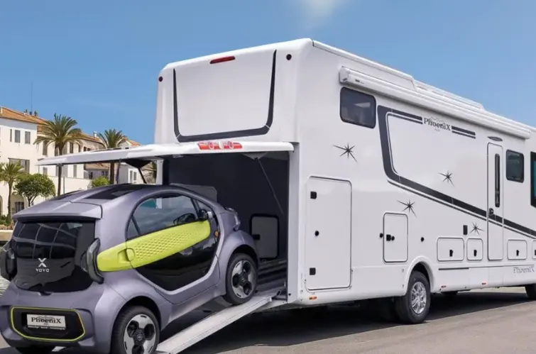 Motorhome de R$ 2 milhões tem garagem interna e vem com minicarro elétrico