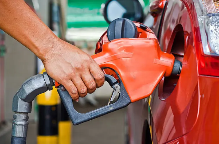 Motoristas devem redobrar atenção ao abastecer em julho com suspensão do monitoramento da ANP
