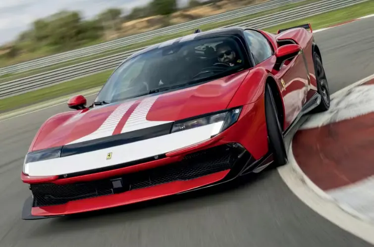 Ferrari 849 Testarossa entrega 1.050 cv e leva legado clássico a novo nível