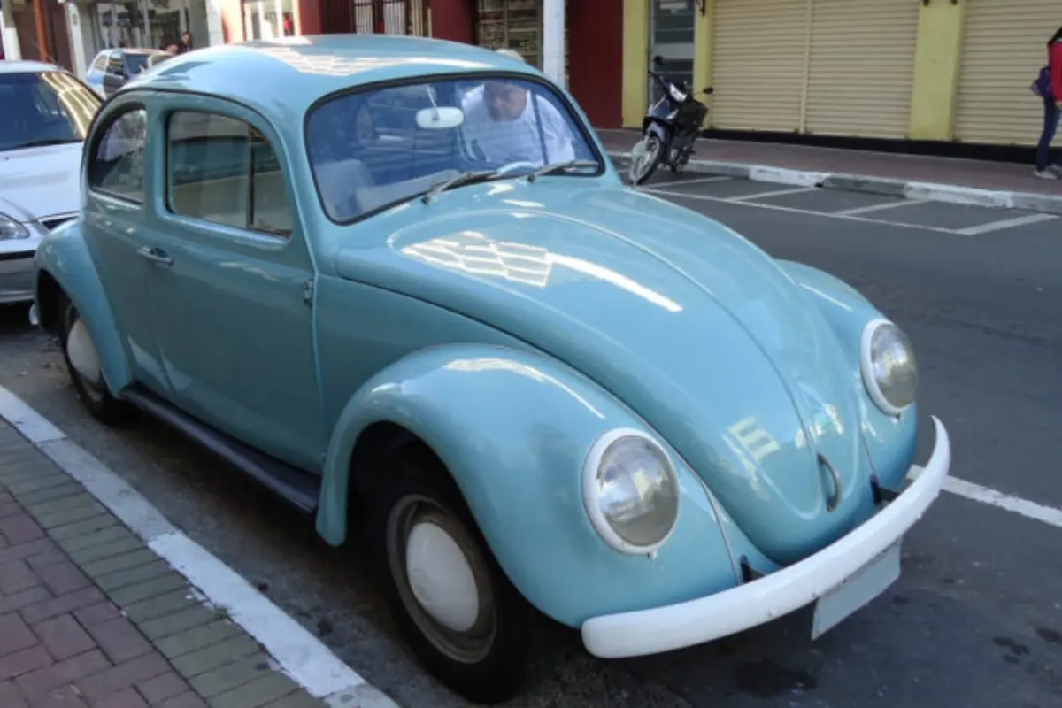 5 carros que fracassaram nas vendas e hoje viraram raridades cobiçadas