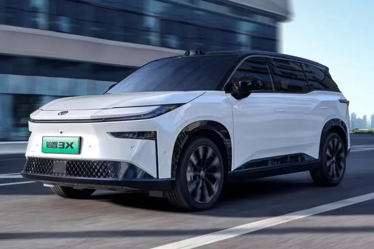 Toyota prepara primeiros carros elétricos com extensor de autonomia