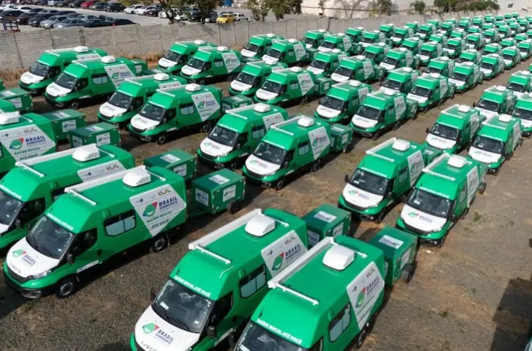 Você sabia que pode ser atendido por um dentista em unidades móveis de saúde bucal em Rondônia?