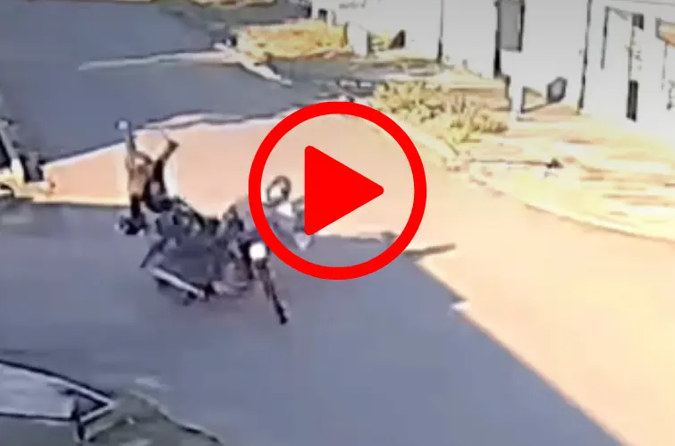 Duas pessoas ficam feridas após forte colisão entre motocicletas na zona Leste de Porto Velho