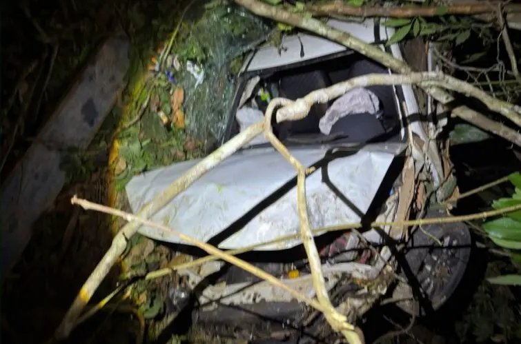  Empresário morre após capotamento de caminhonete na BR-364