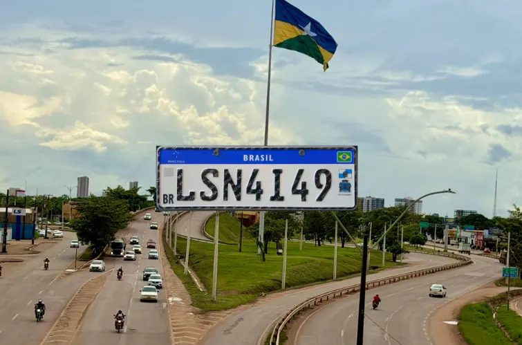 Detran-RO alerta veículos com placa final 4 devem ser licenciados até 30 de abril