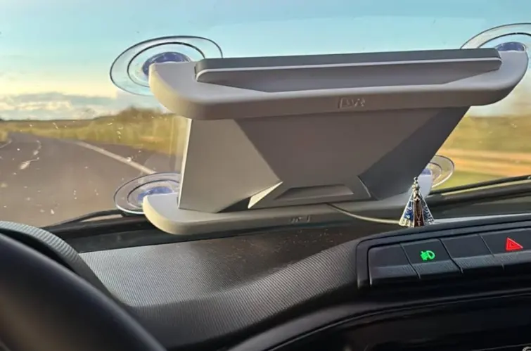 Uso incorreto da antena Starlink em veículos pode gerar multa e retenção