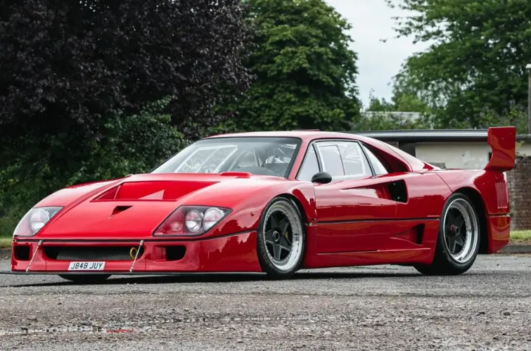 Ferrari F40 LM GTC vai a leilão e pode atingir valor de até R$ 48 milhões