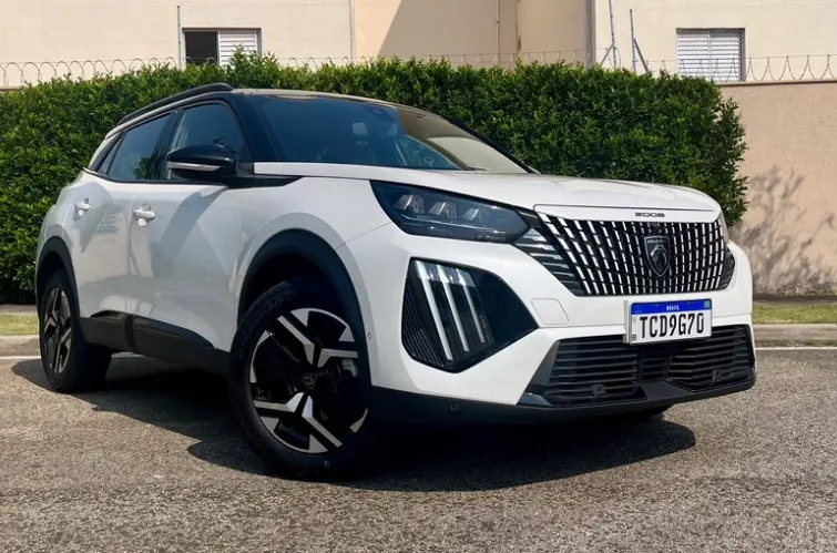 Recall: Peugeot convoca SUV 2008 por falha no coletor de admissão